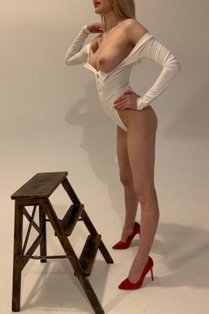 Escort girl Малена