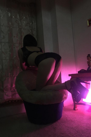 Escort girl Лейла