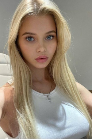 Индивидуалка крошка