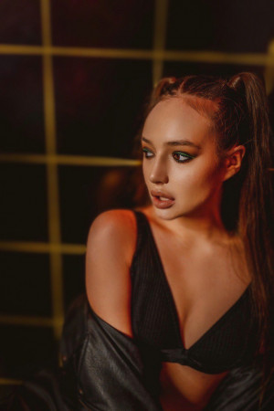 Индивидуалка Адель